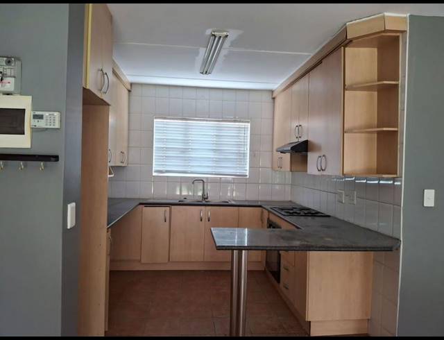 2 BEDROOM TOWNHOUSE FOR SALE IN RYNFIELD